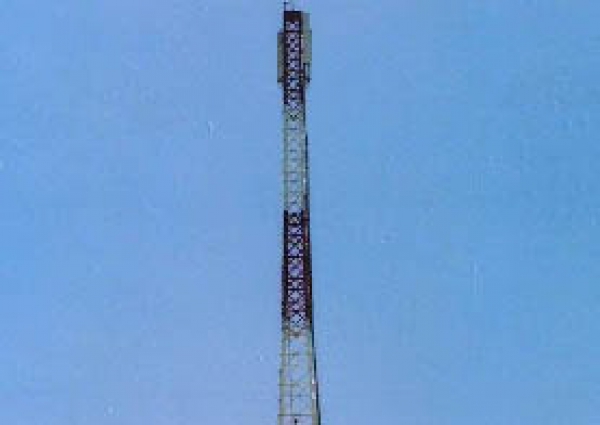 Bảo dưỡng cột anten tự đứng cao 18m - Khu chế xuất Linh Trung