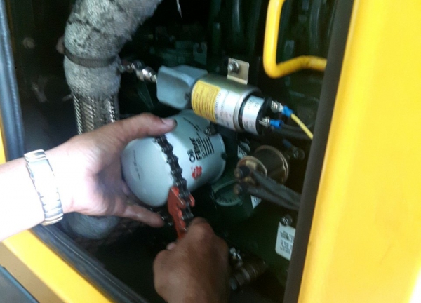 Bảo dưỡng, sửa chữa và ứng cứu đột xuất  218 máy phát điện VNPT Tiền Giang năm 2021