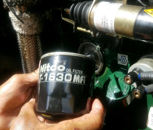 Bảo dưỡng, sửa  chữa và ứng cứu đột xuất máy phát điện VNPT Tiền Giang năm 2016. 