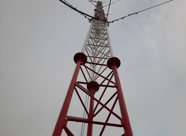Gia cố trụ anten dây co mặt đất & mái nhà - Dự án: Mega Vietnamobile Project 