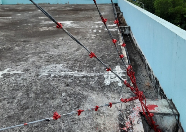 Gia cố trụ anten dây co mặt đất & mái nhà - Dự án: Mega Vietnamobile Project 