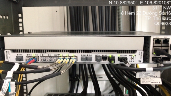 Thay thế anten dây co trạm Q09038M