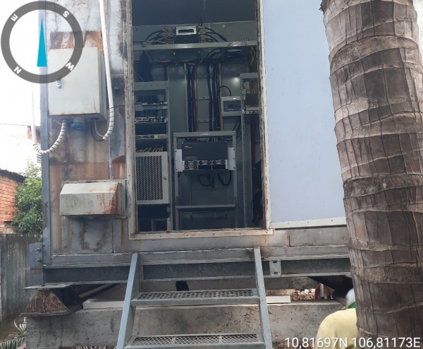 Thay thế anten dây co trạm Q09059M