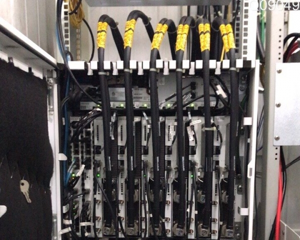 Thay thế anten dây co trạm Q09049M