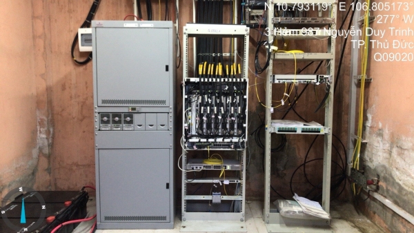 Thay thế anten dây co trạm Q09020M